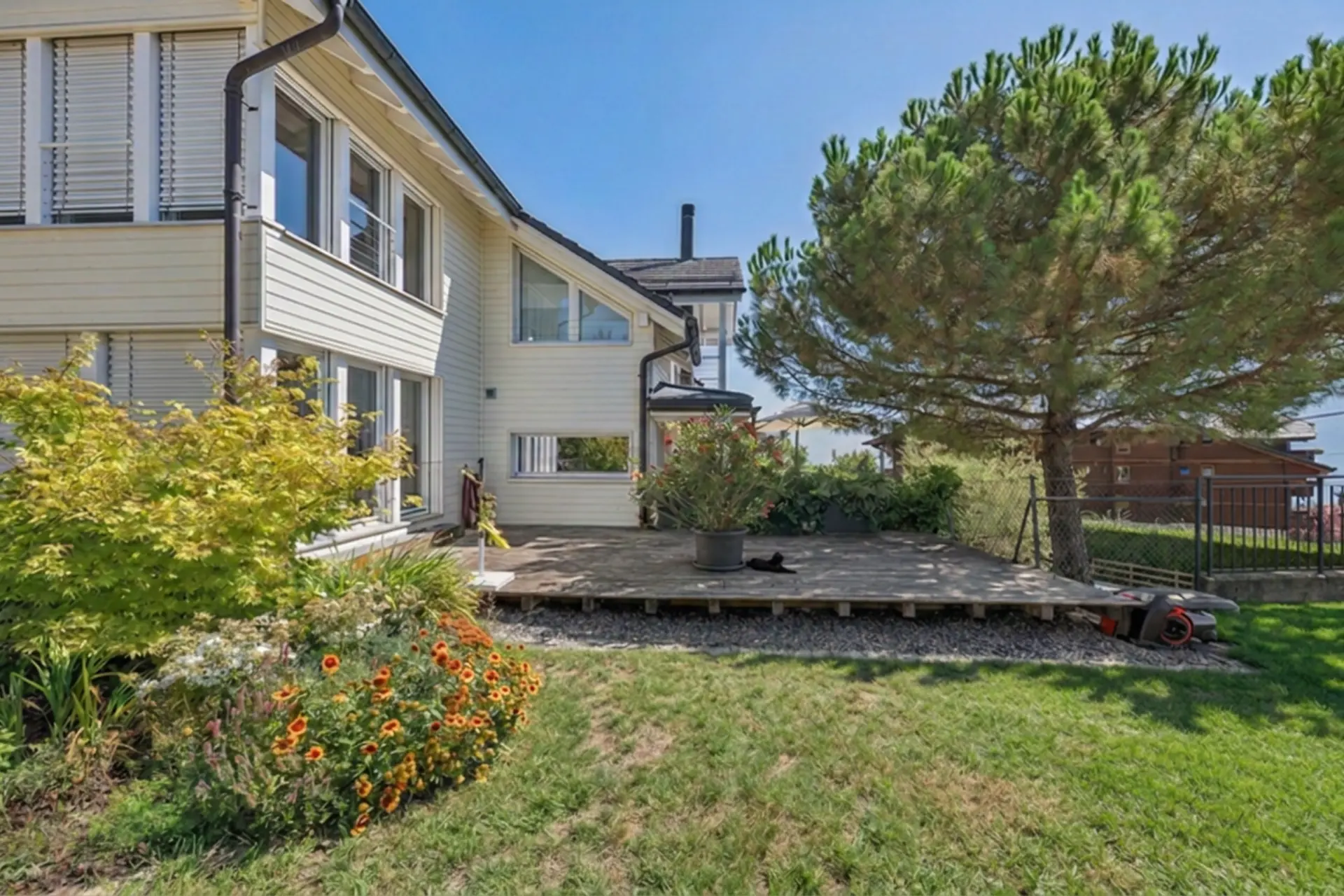 Maison d'architecte de 7.5 pièces modulables — vue Lac Léman, parcelle de 1'280 m² à Vers-chez-Cottier.